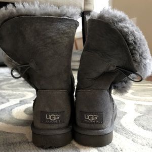 Ugg Boots Bailey Button Gray Women’s Size 6